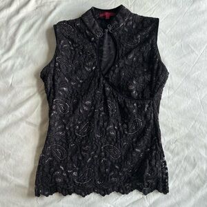 Black lace keyhole top